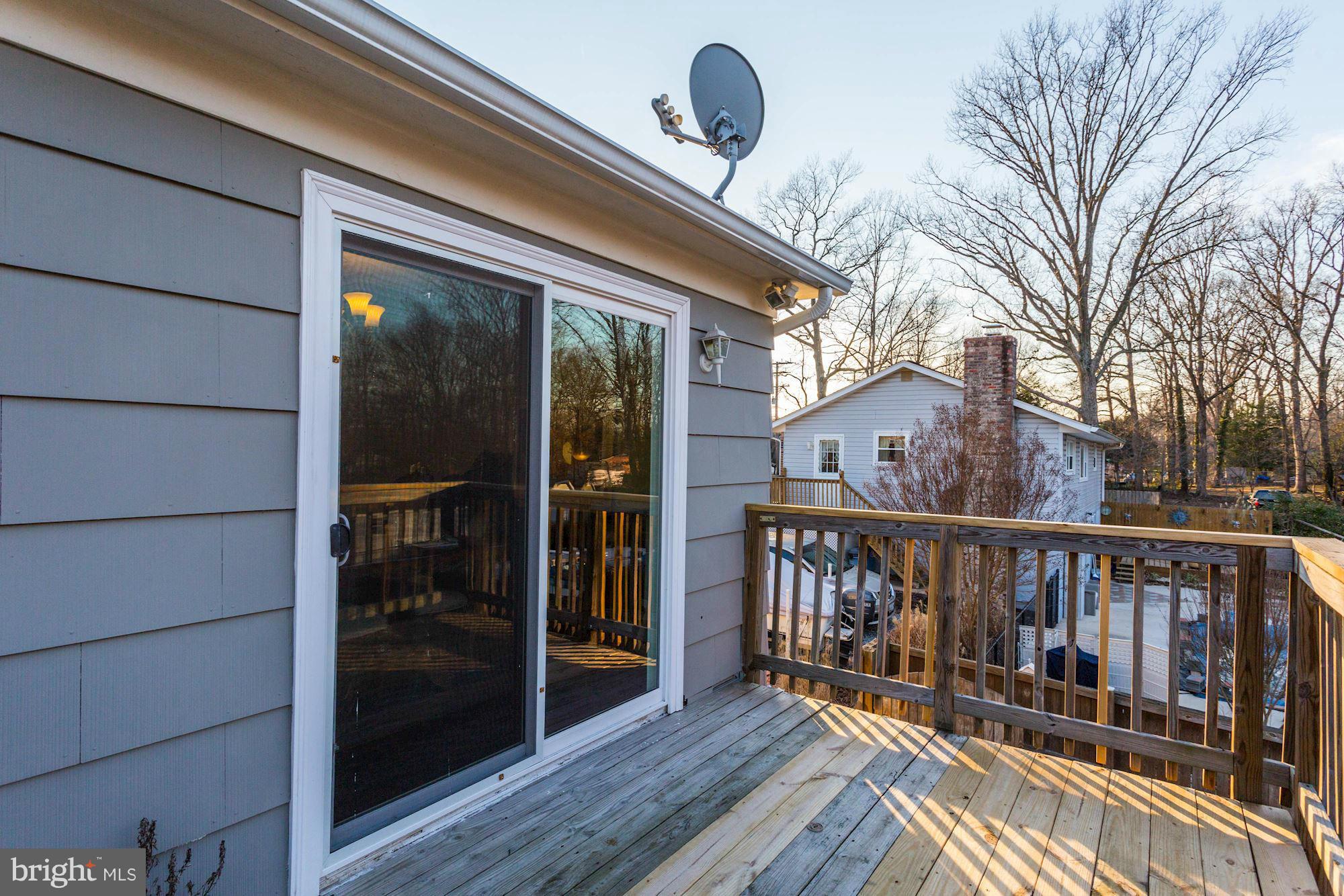 4634 Mountain Road Pasadena, MD 21122 - Photo 26 of 30 Deck