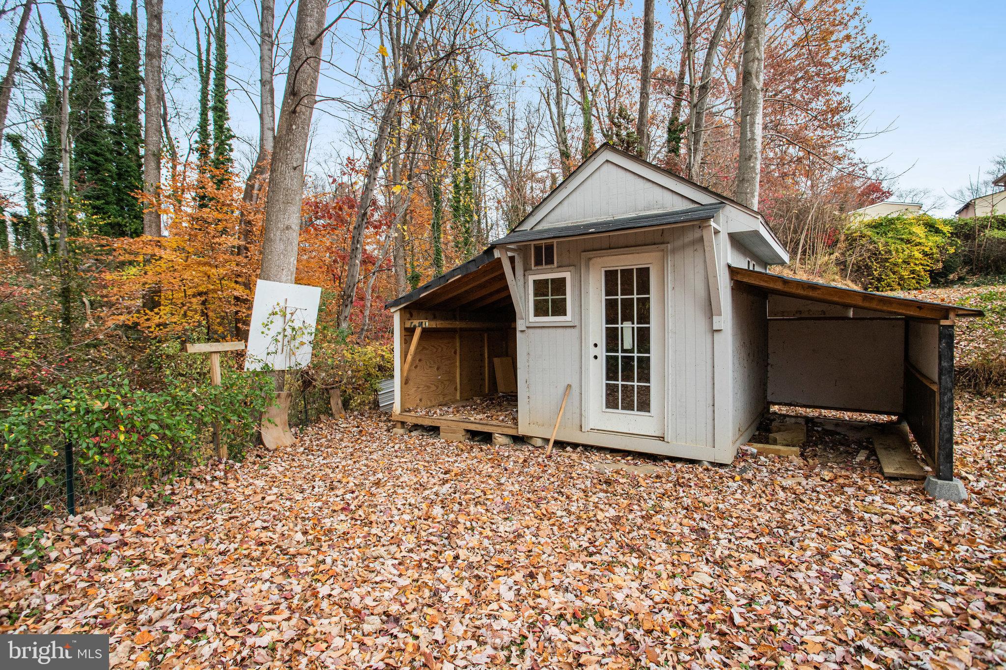 3412 North Beaumont Road Woodbridge, VA 22193 - Photo 34 of 34 a view of a house with a yard