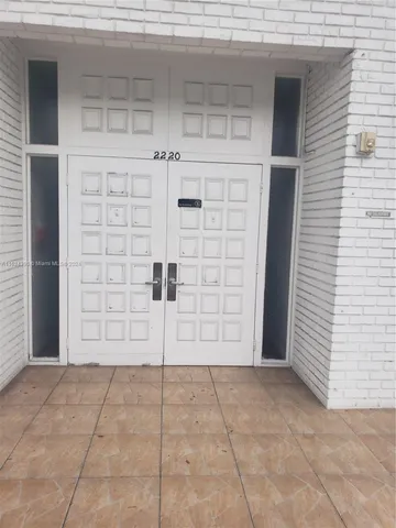 $150,000 | 2220 Northeast 68th Street, Unit 1028, Fort Lauderdale, FL 33308