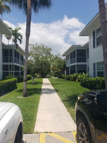 $150,000 | 2220 Northeast 68th Street, Unit 1028, Fort Lauderdale, FL 33308