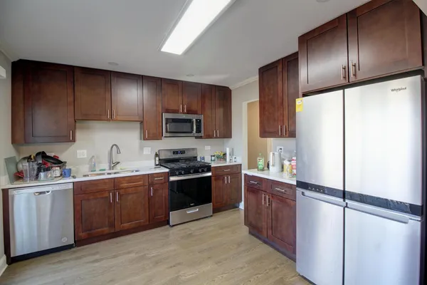 $2,700 | 147 Grady Drive, Bolingbrook, IL 60440