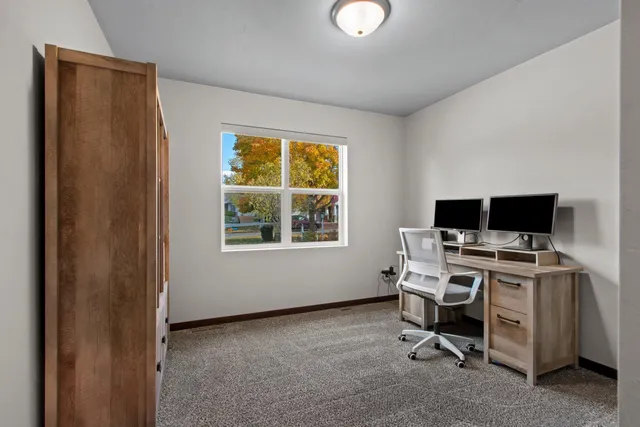 $433,900 | 537 Golf Side Court, Hortonville, WI 54944