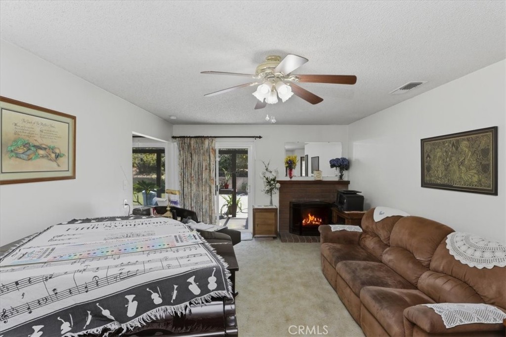 6916 Lincoln Avenue Riverside, CA 92506 - Photo 7 of 35