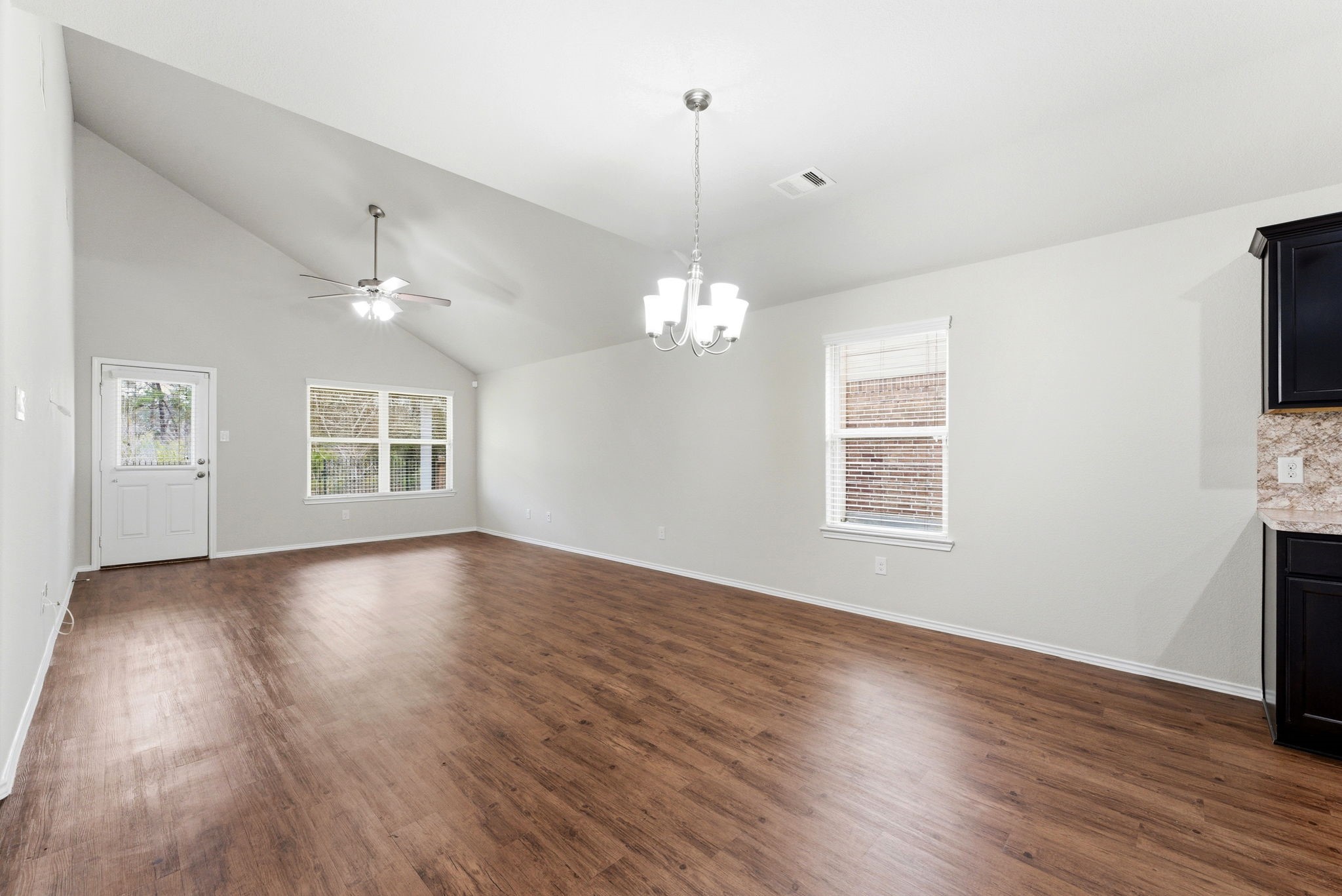 5626 Mesquite Oaks Trail Spring, TX 77389 - Photo 9 of 33