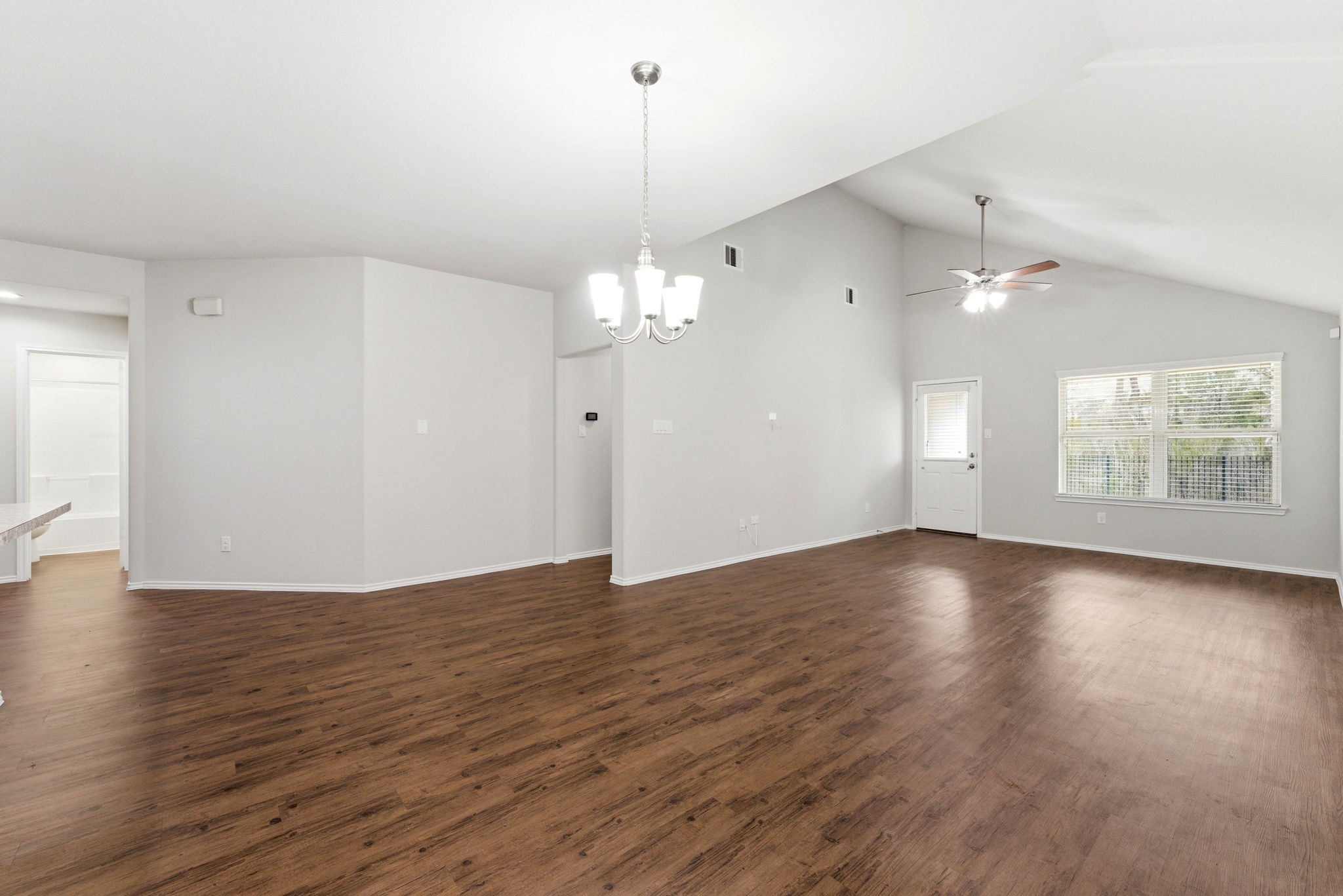 5626 Mesquite Oaks Trail Spring, TX 77389 - Photo 10 of 33