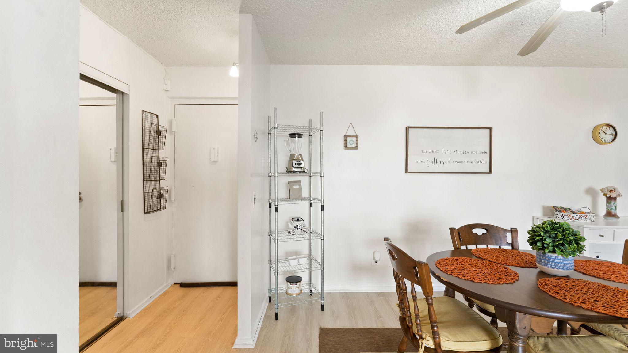 5911 Edsall Road, Unit 811 Alexandria, VA 22304 - Photo 3 of 41