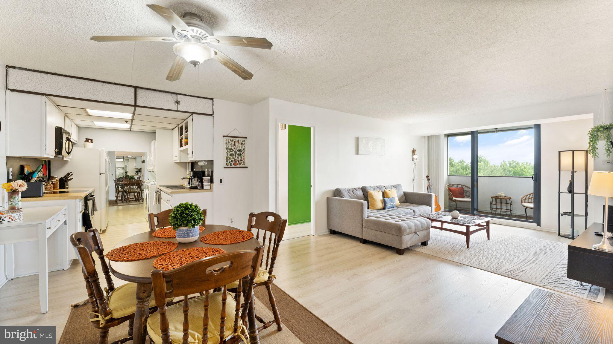 5911 Edsall Road, Unit 811 Alexandria, VA 22304 - Photo 5 of 41