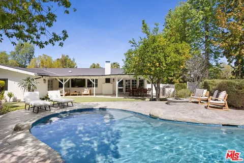 $1,995,000 | 24364 Crestlawn Street, Woodland Hills, CA 91367