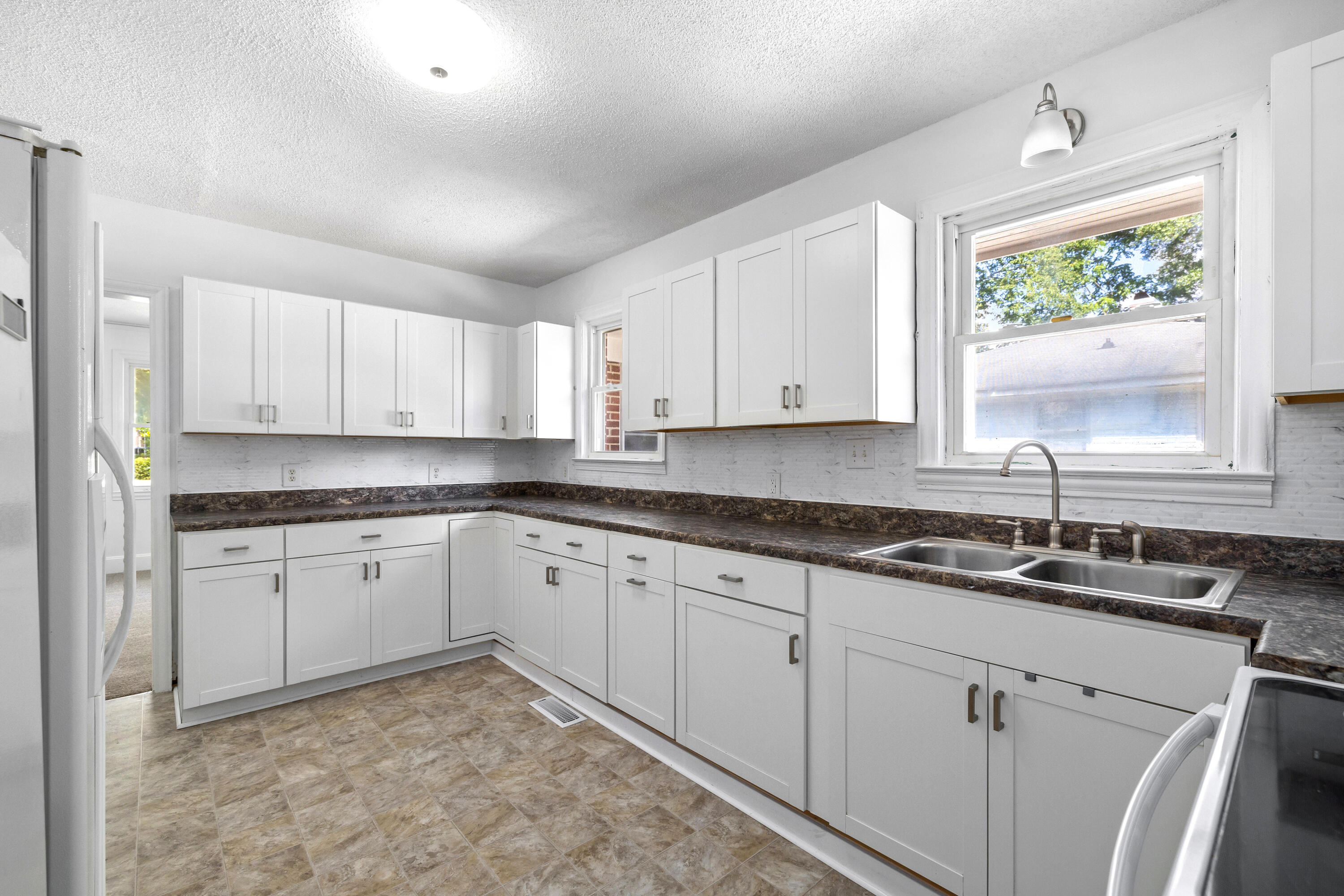 526 Mattison Avenue Sumter, SC 29150 - Photo 10 of 32