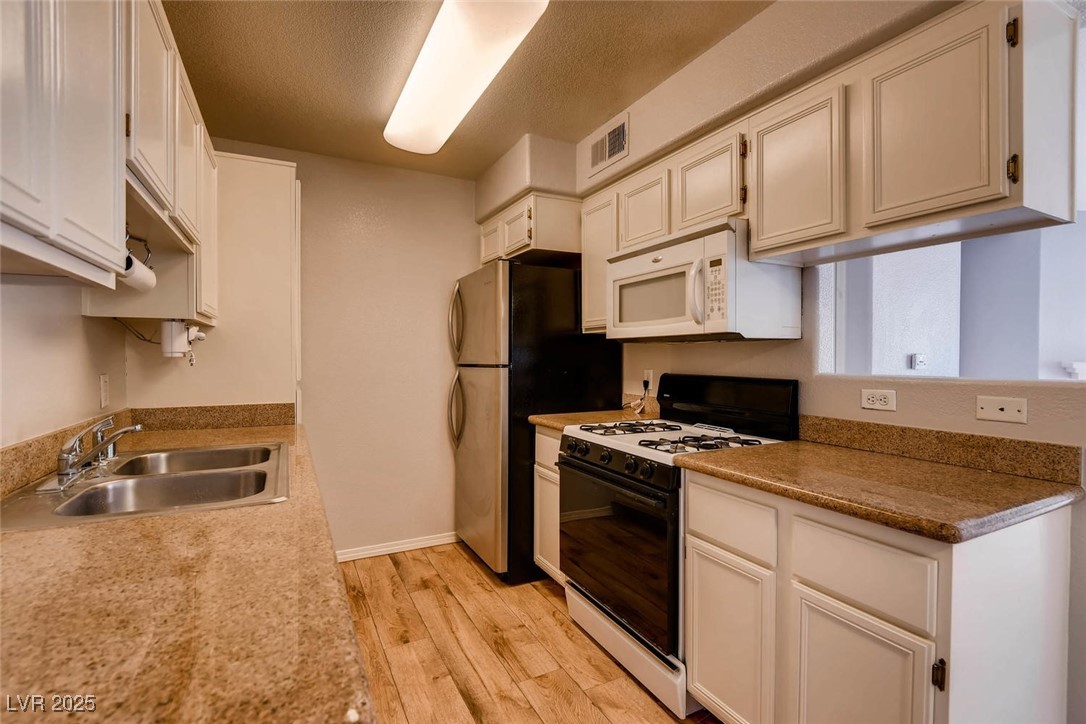 3318 North Decatur Boulevard, Unit 2034 Las Vegas, NV 89130 - Photo 10 of 26