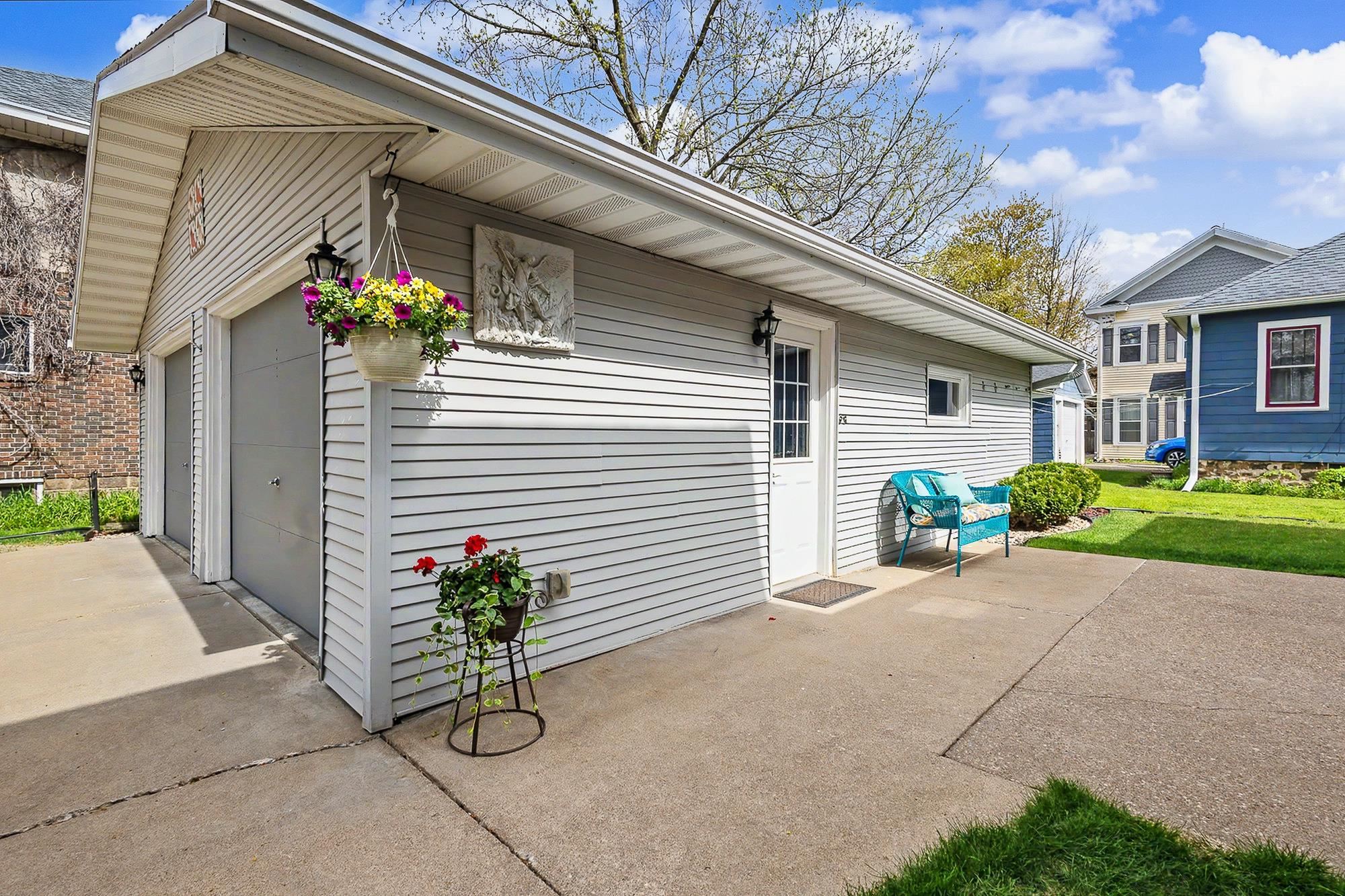 1901 Strongs Avenue Stevens Point, WI 54481 - Photo 4 of 50