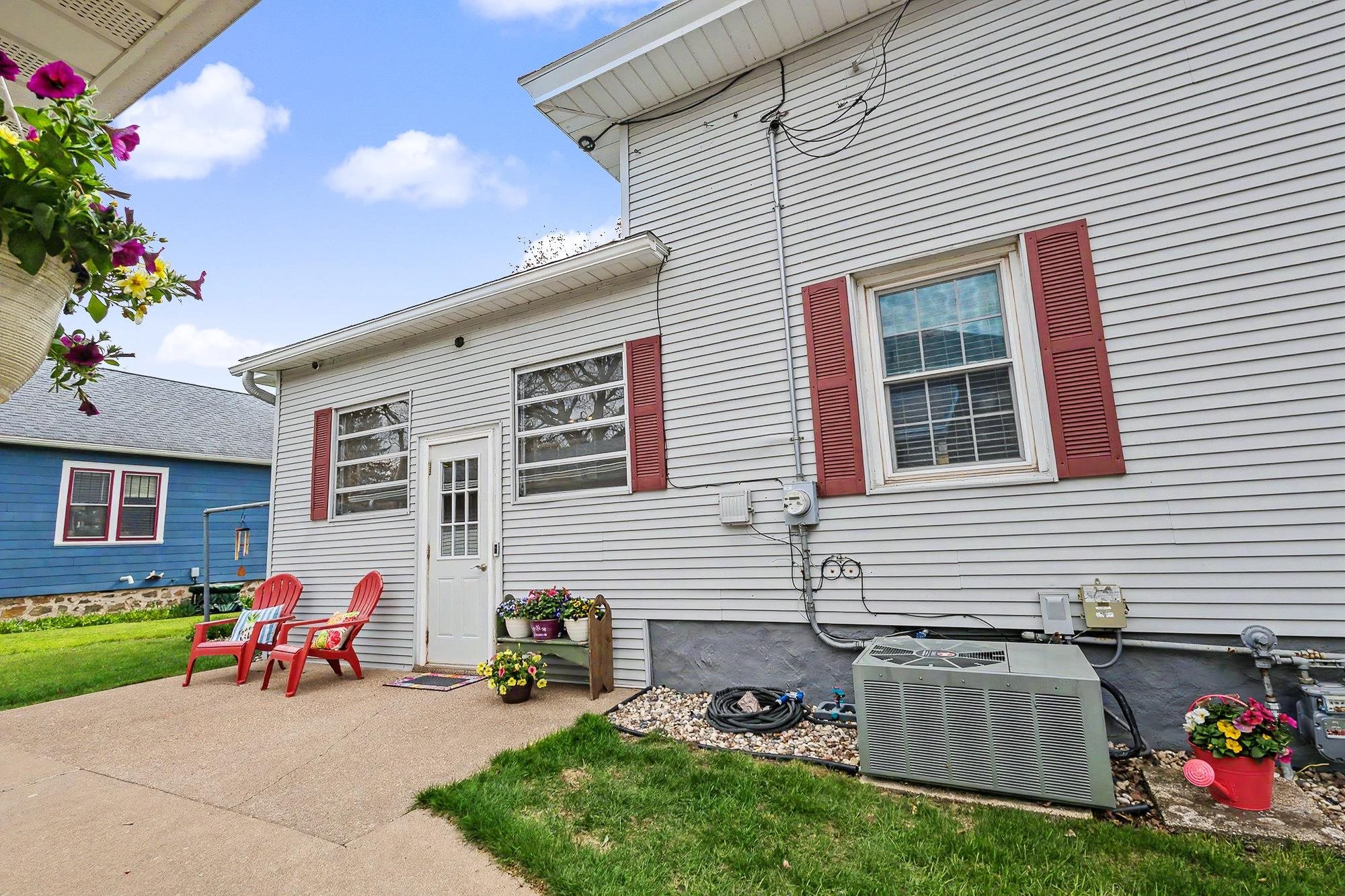 1901 Strongs Avenue Stevens Point, WI 54481 - Photo 5 of 50