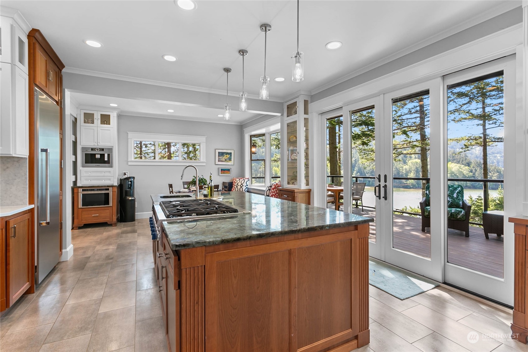 324 Sea Pines Road Bellingham, WA 98229 - Photo 16 of 40