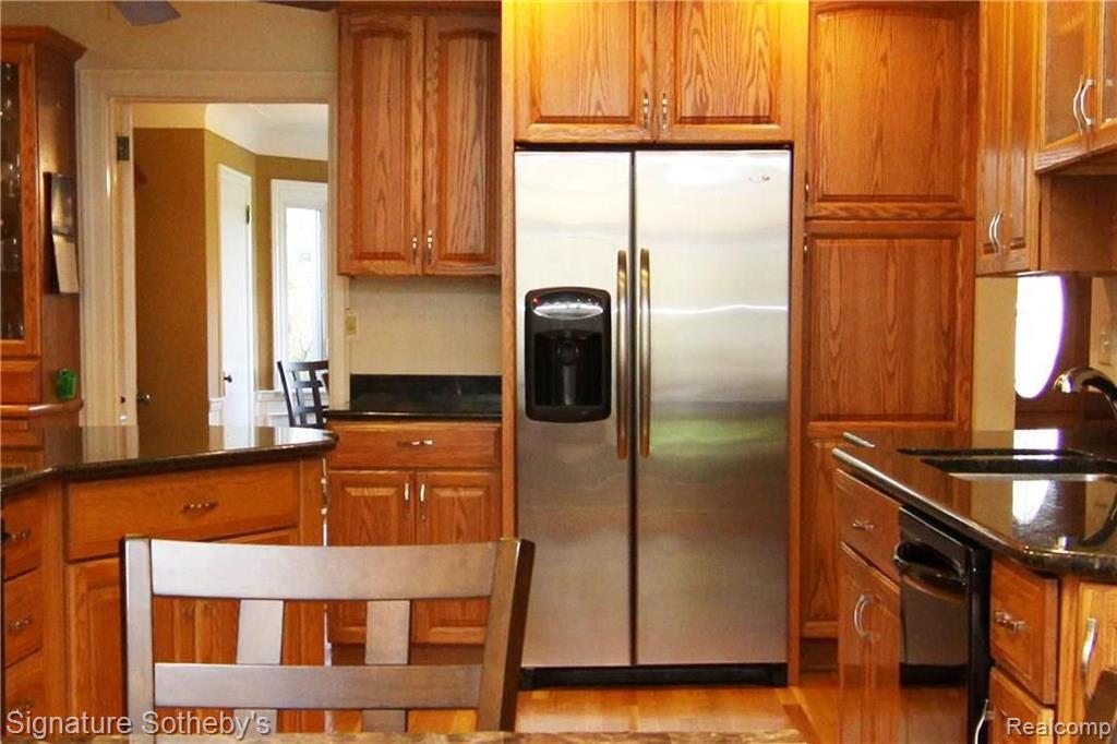 32275 Bingham Road Bingham Farms, MI 48025 - Photo 19 of 51