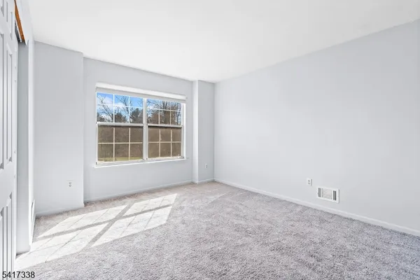 $575,000 | 12 Buffalo Hollow Road, Somerville, NJ 08876