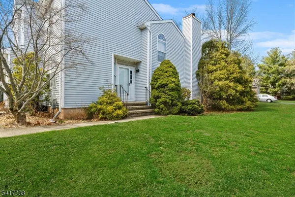 $575,000 | 12 Buffalo Hollow Road, Somerville, NJ 08876