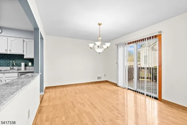 $575,000 | 12 Buffalo Hollow Road, Somerville, NJ 08876