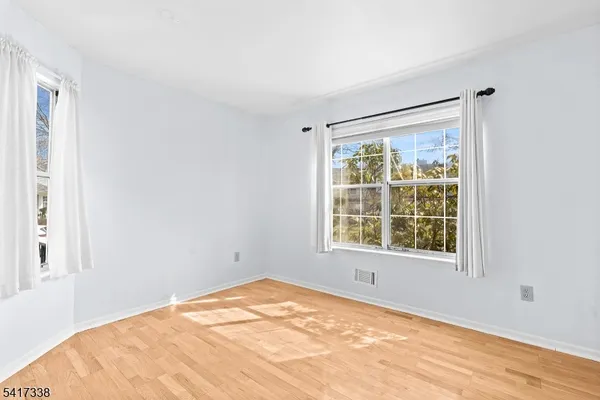 $575,000 | 12 Buffalo Hollow Road, Somerville, NJ 08876