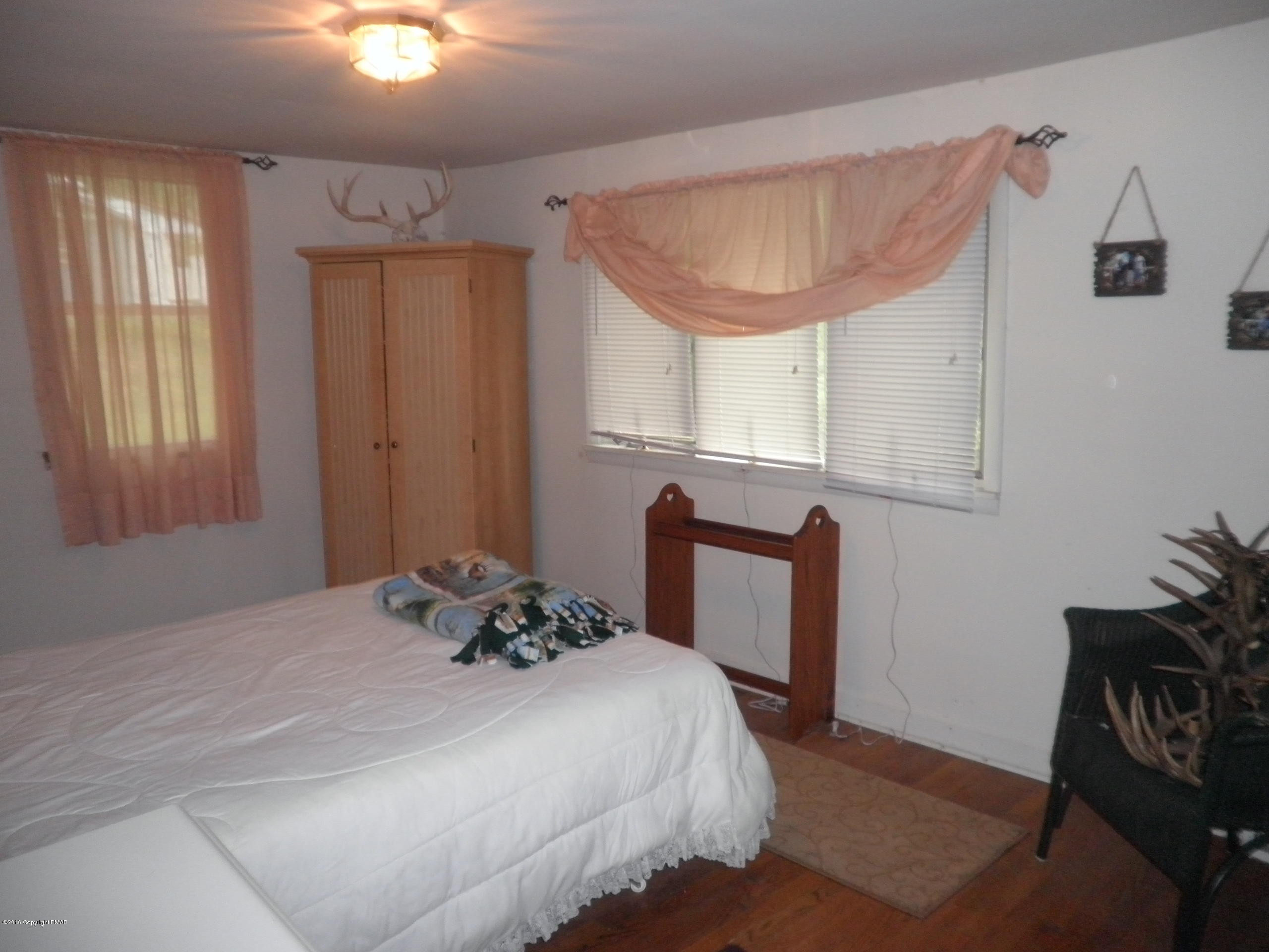 217 Rown Road East Stroudsburg, PA 18302 - Photo 8 of 12 Gambaro-Rosanne 030