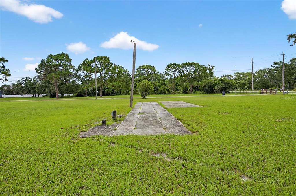 11205 McMullen Road Riverview, FL 33569 - Photo 31 of 46 a view of a golf course