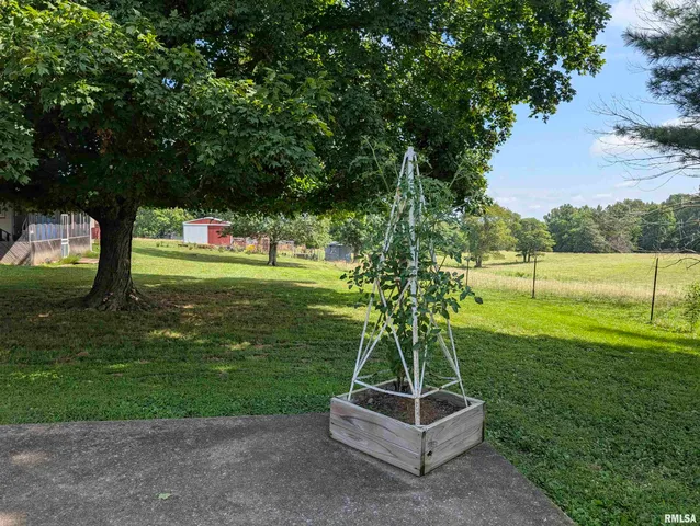 $189,900 | 425 Peak Road, Harrisburg, IL 62946