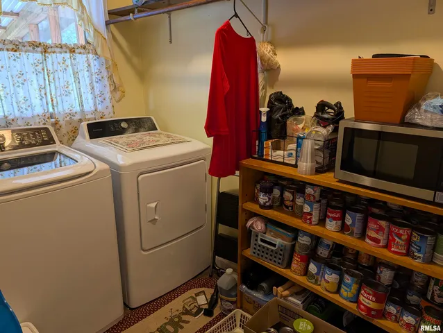 $189,900 | 425 Peak Road, Harrisburg, IL 62946