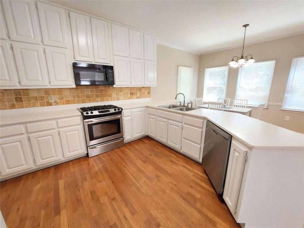 3188 Country Club Court Northwest Kennesaw, GA 30144 - Photo 10 of 43 Gallery Image 10