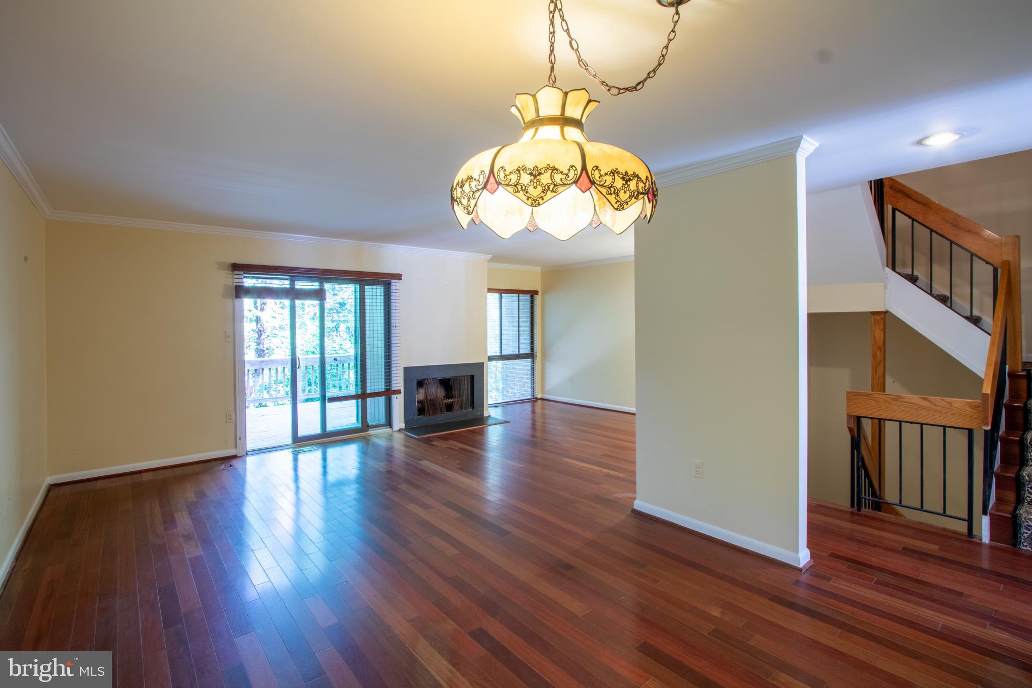 2029 Wethersfield Court Reston, VA 20191 - Photo 8 of 32 Gallery Image 8