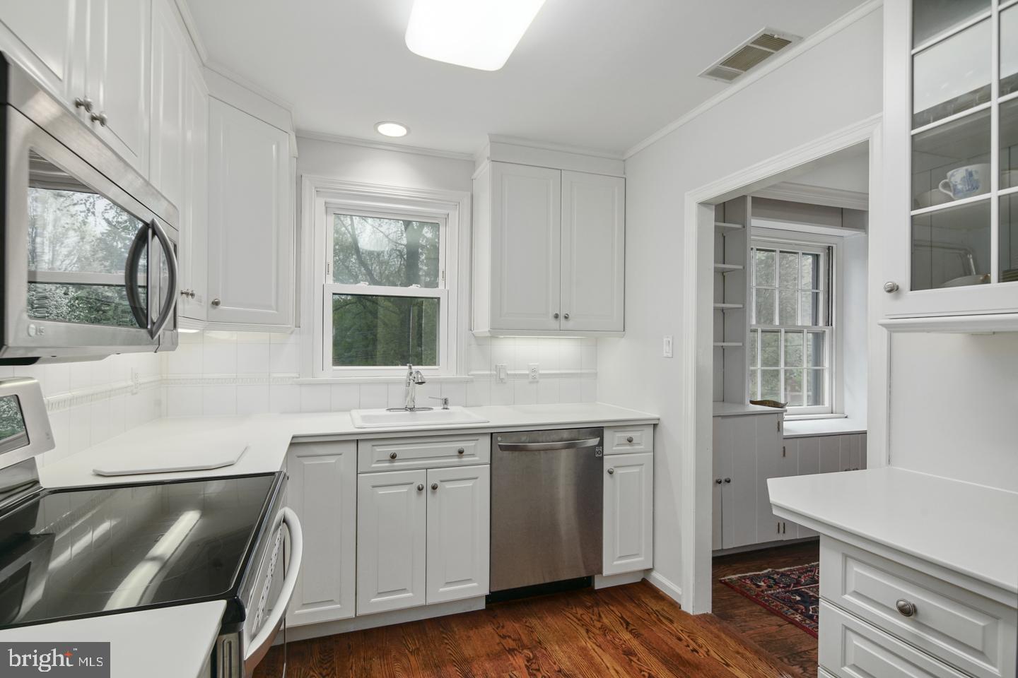 313 Landsende Road Devon, PA 19333 - Photo 10 of 26