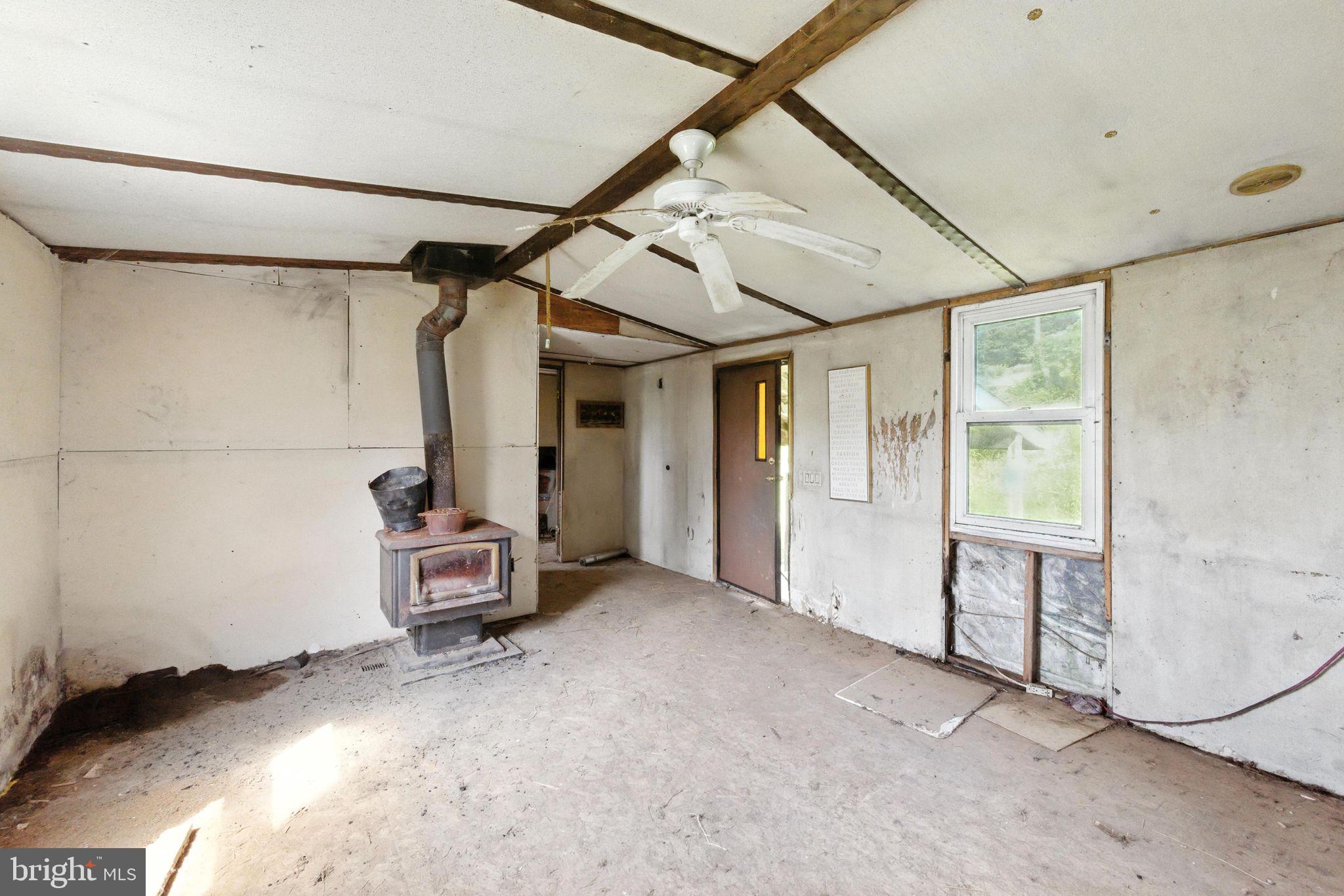 40 Ridge Road New Bloomfield, PA 17068 - Photo 17 of 29 a view of a room with air conditioner and windows