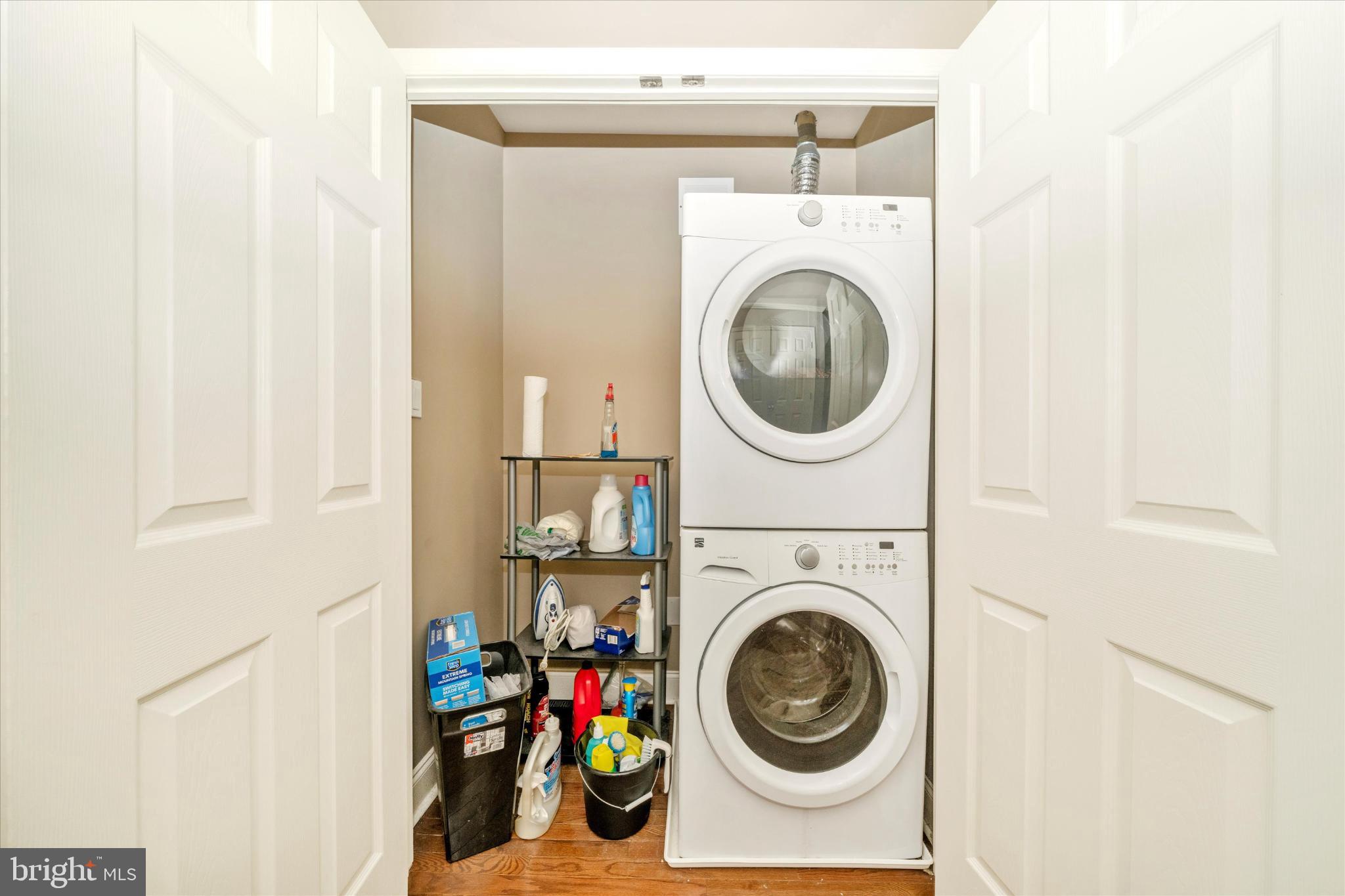 1221 William Street Baltimore, MD 21230 - Photo 30 of 44 a utility room with dryer and washer
