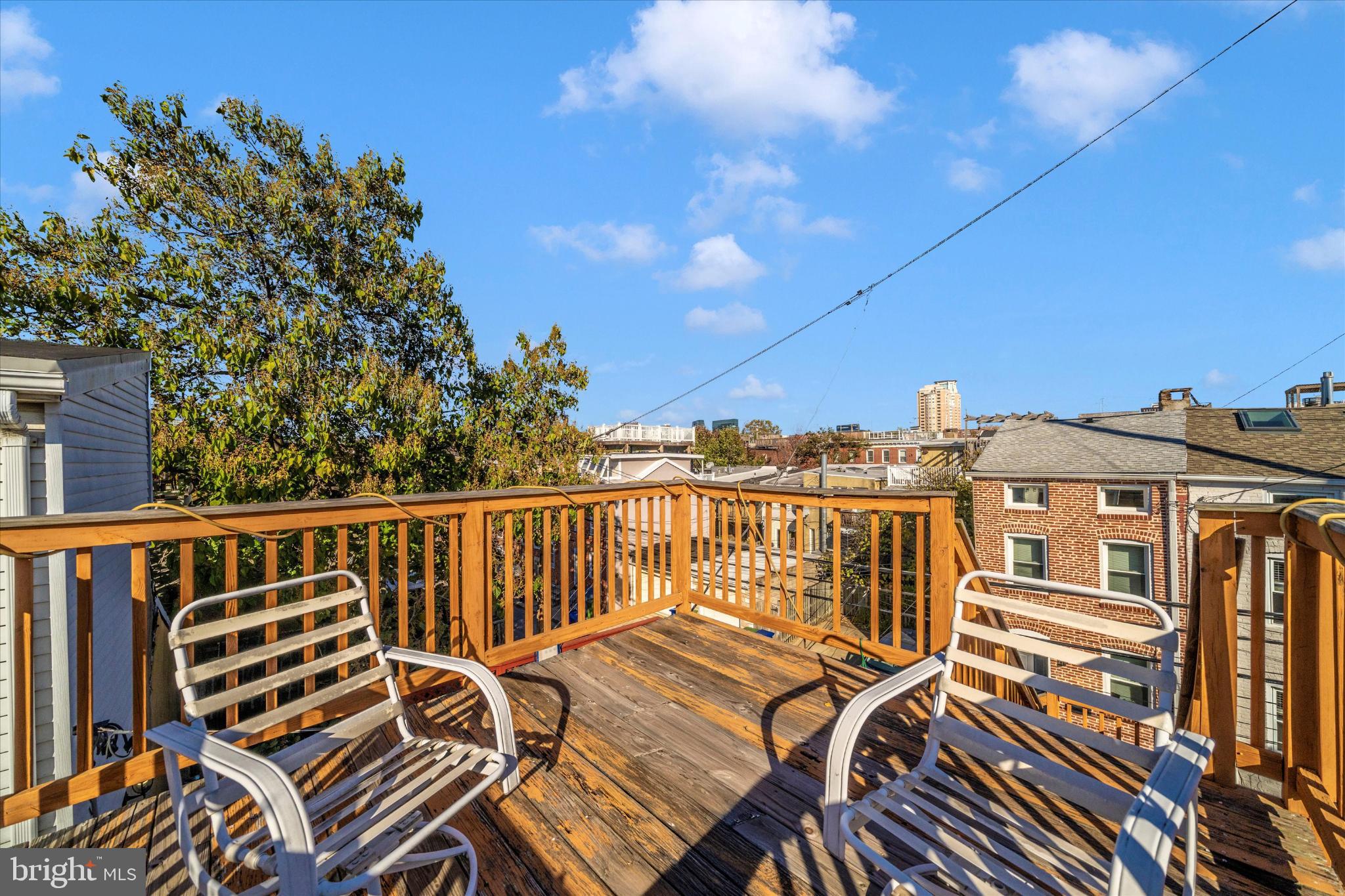 1221 William Street Baltimore, MD 21230 - Photo 35 of 44 a view of a balcony with chairs