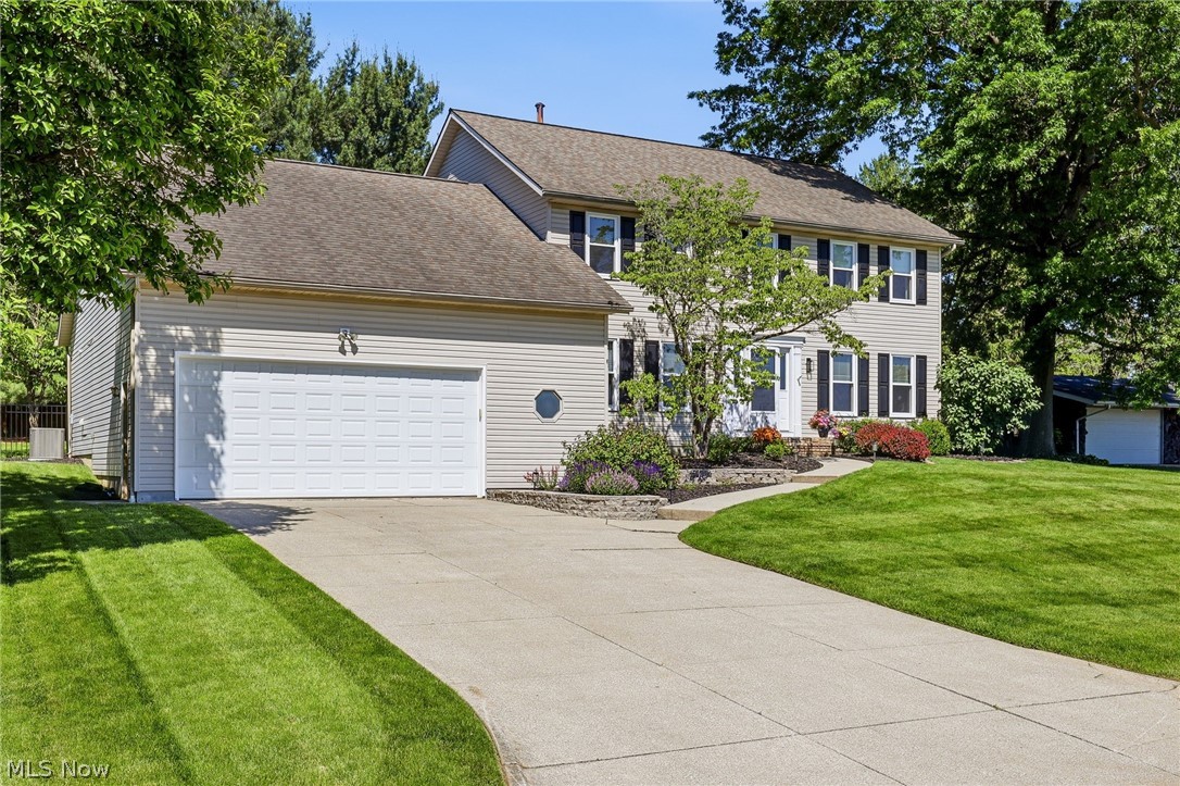 630 Moorfield Road Akron, OH 44333 - Photo 2 of 49
