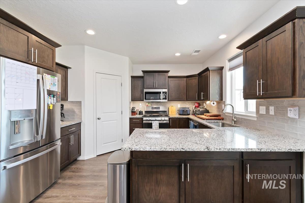 4718 Great Fls Avenue Caldwell, ID 83607 - Photo 8 of 31
