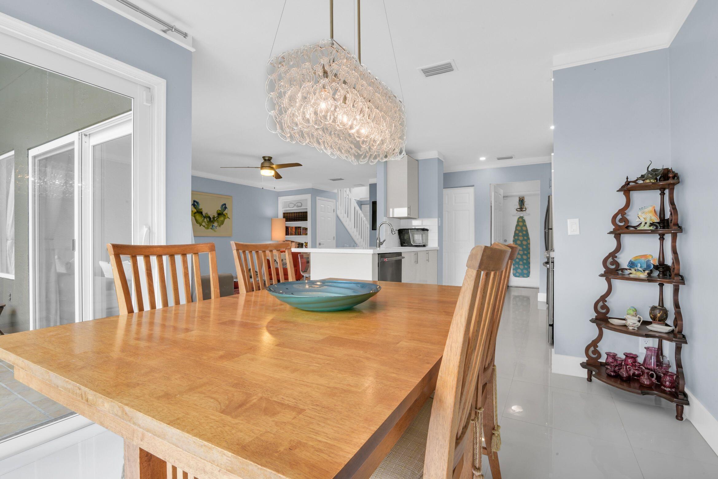 6773 Boca Pines Trail, Unit D Boca Raton, FL 33433 - Photo 19 of 47 Dining Area
