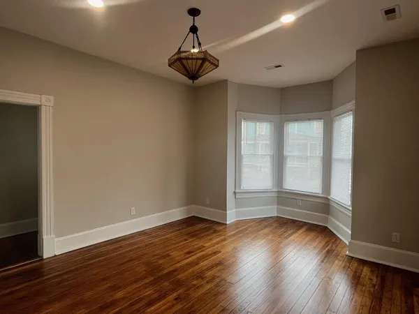 $1,850 | 352 Day Avenue Southwest, Roanoke, VA 24016