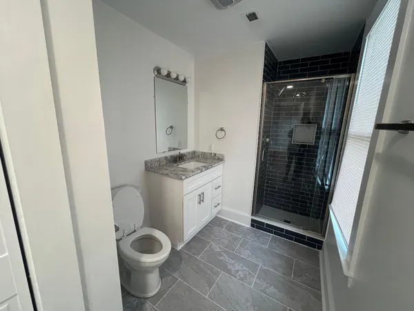 $1,850 | 352 Day Avenue Southwest, Roanoke, VA 24016