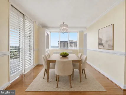 $315,000 | 301 North Beauregard Street, Unit 1216, Alexandria, VA 22312