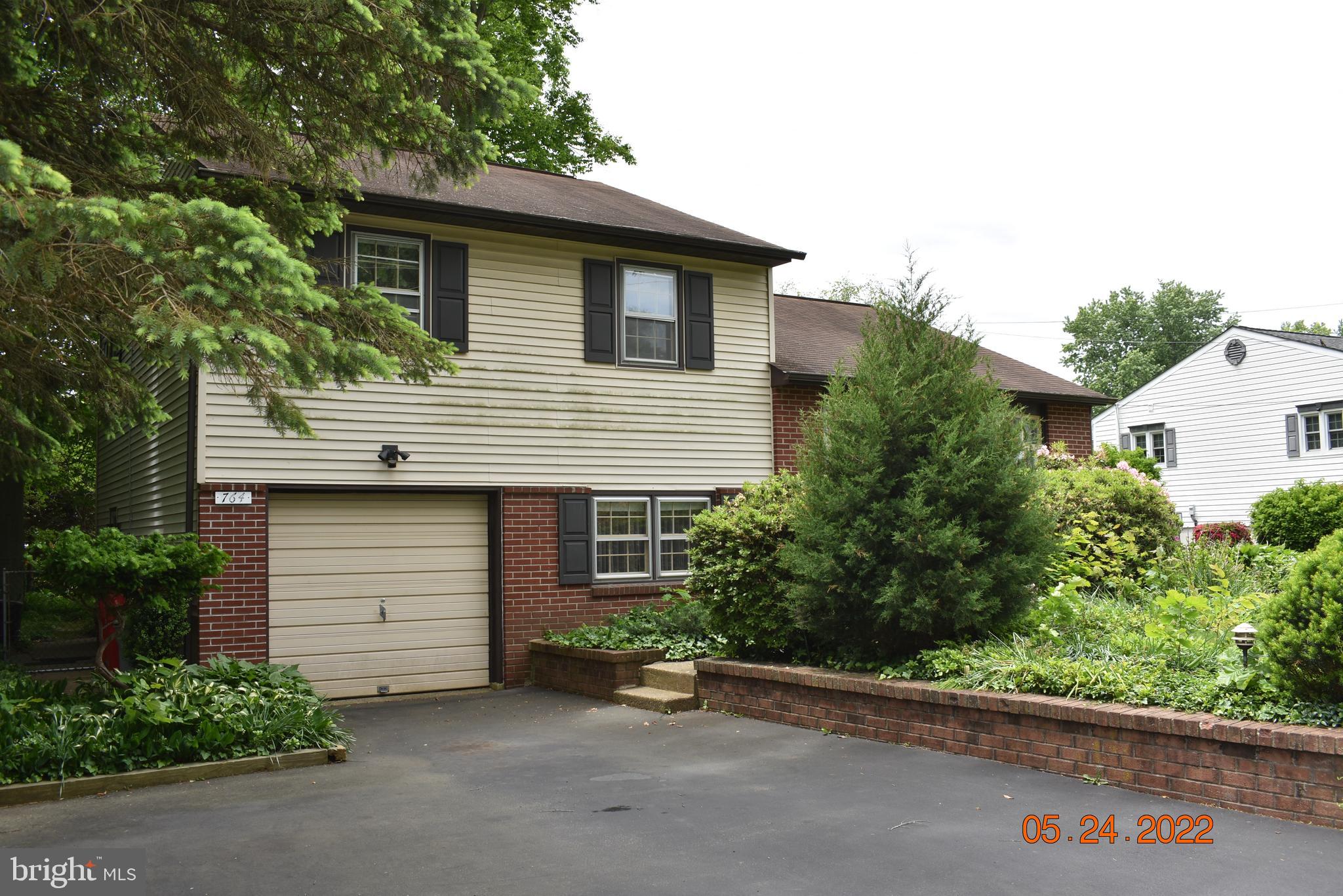 764 Claire Road Warminster, PA 18974 - Photo 4 of 20 Gallery Image 4