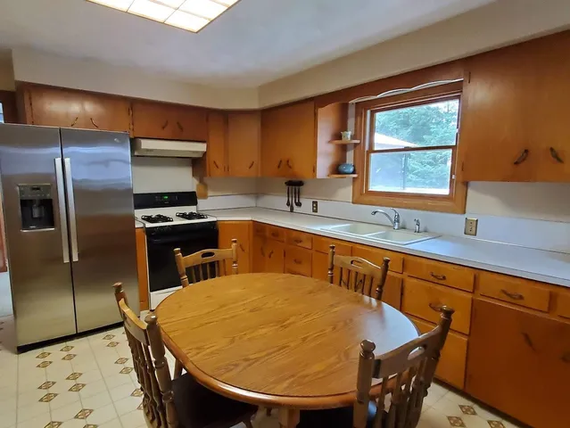 $267,900 | W8643 Adams Beach Drive, Clintonville, WI 54929