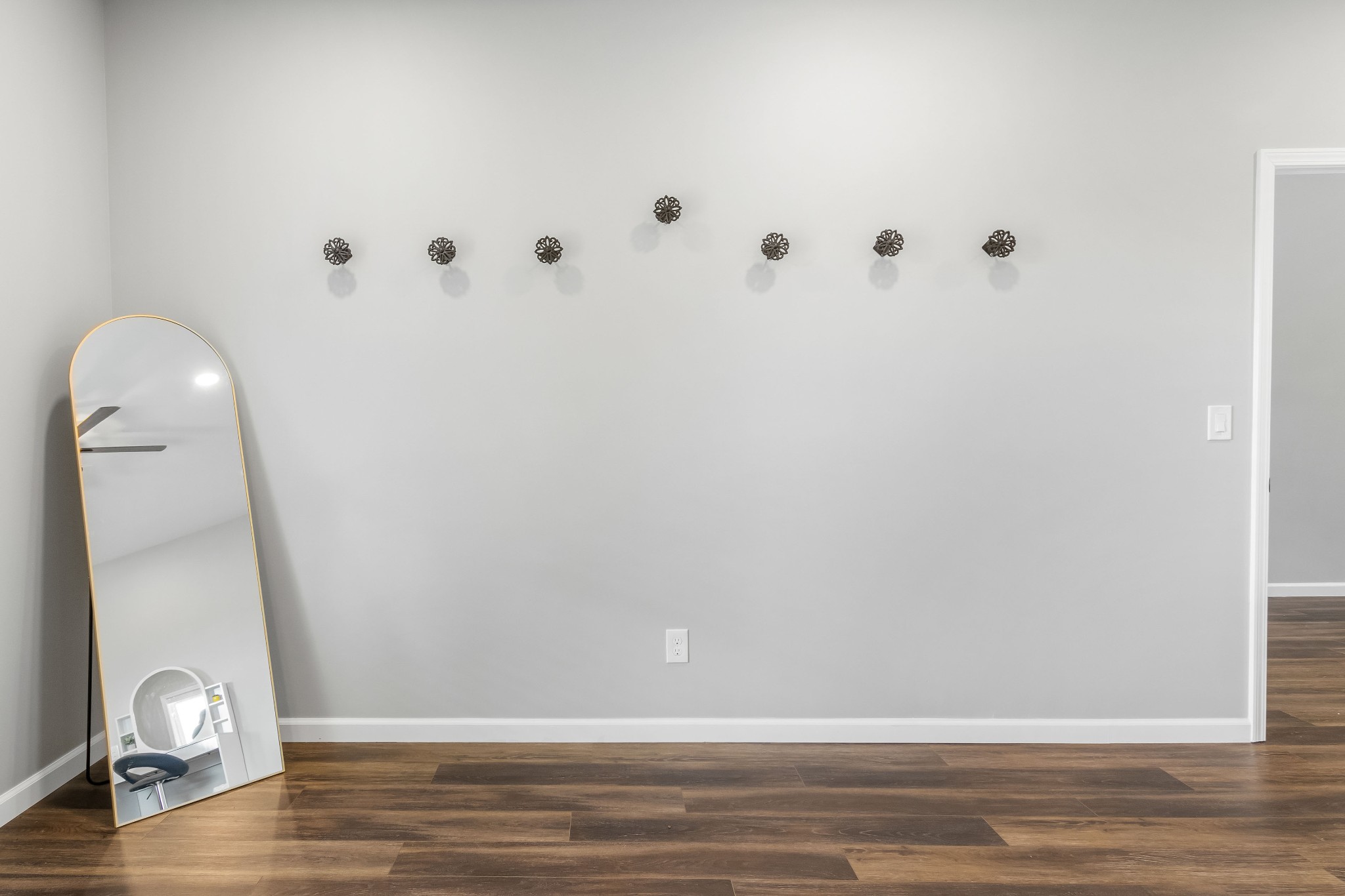 1049 Oregon Road Lascassas, TN 37085 - Photo 32 of 99 a view of a room with wooden floor