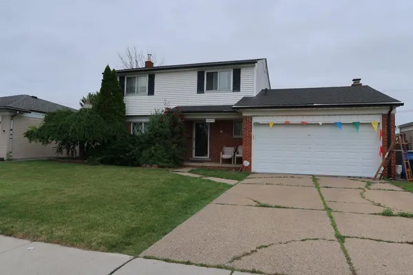 $255,000 | 13517 Yvonne Drive, Warren, MI 48088