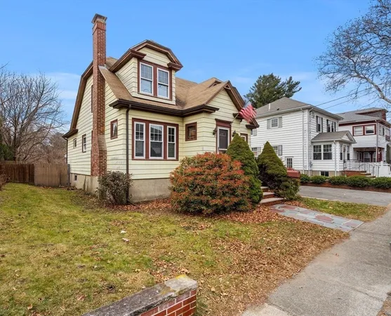 $529,900 | 6 Abington Avenue, Peabody, MA 01960