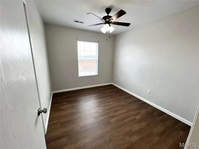 $995 | 6702 Willow Place, Godfrey, IL 62035