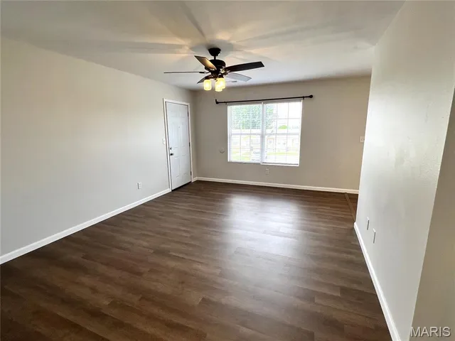 $995 | 6702 Willow Place, Godfrey, IL 62035