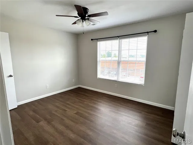 $995 | 6702 Willow Place, Godfrey, IL 62035