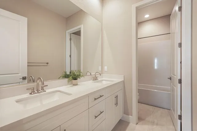 $835,000 | 3040 Carrousel Street, Lodi, CA 95242