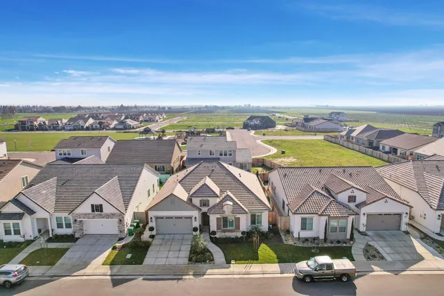 $835,000 | 3040 Carrousel Street, Lodi, CA 95242