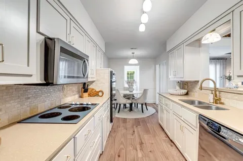 $674,000 | 3778 Weeburn Drive, Dallas, TX 75229