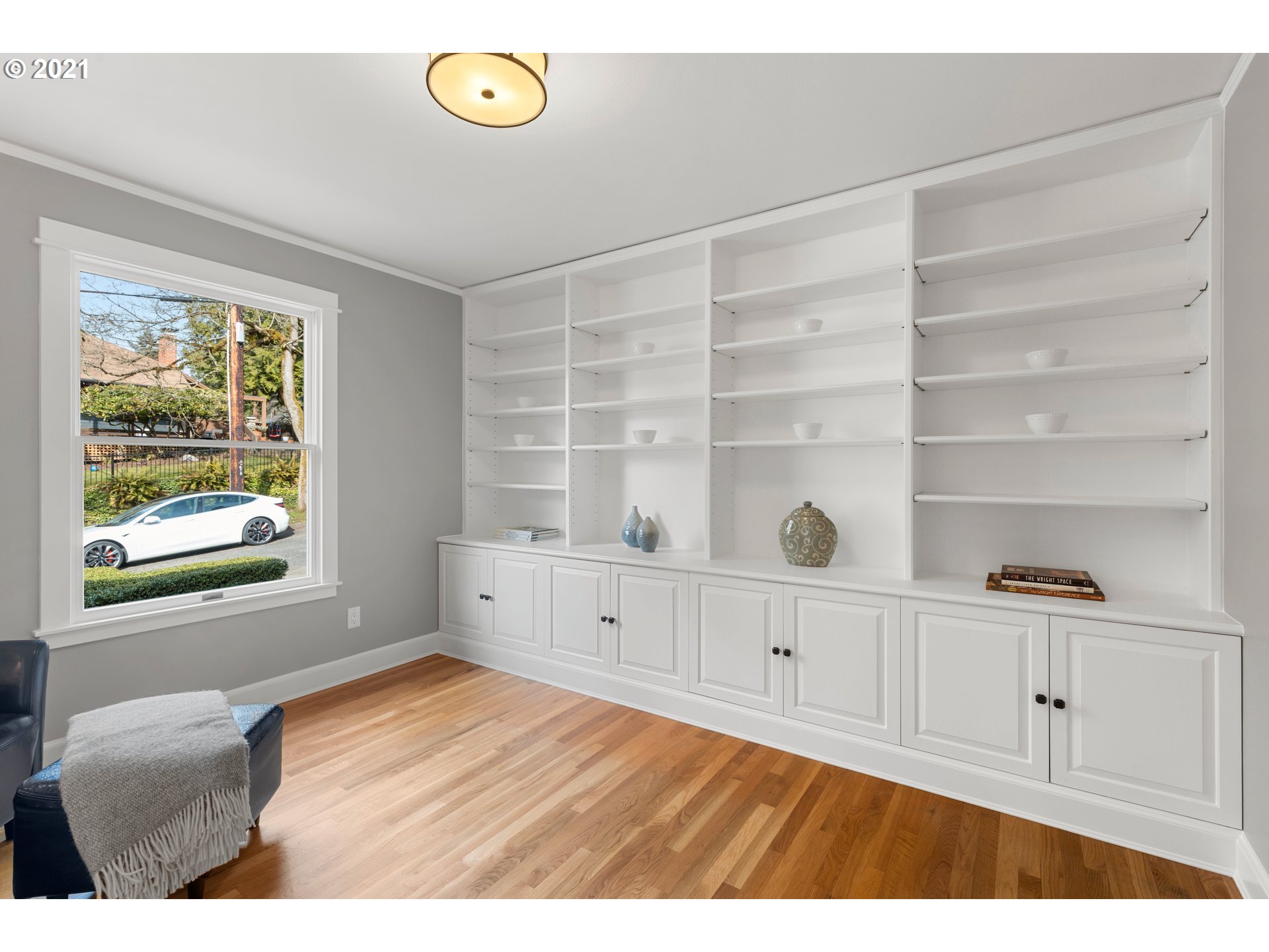 2820 Southwest Fern Street Portland, OR 97201 - Photo 18 of 32 Den/Office